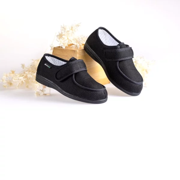 celia ruiz wallaby slipper black 4