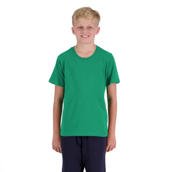 cloke outline kids tee t102 kelly 1