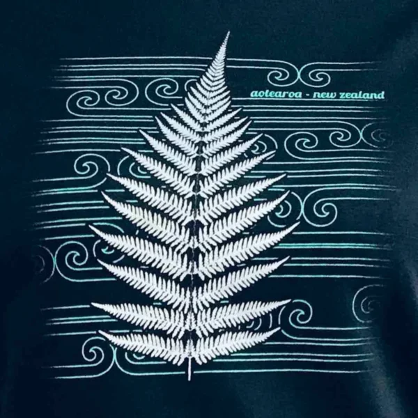 wild kiwi womens tee silver fern 2