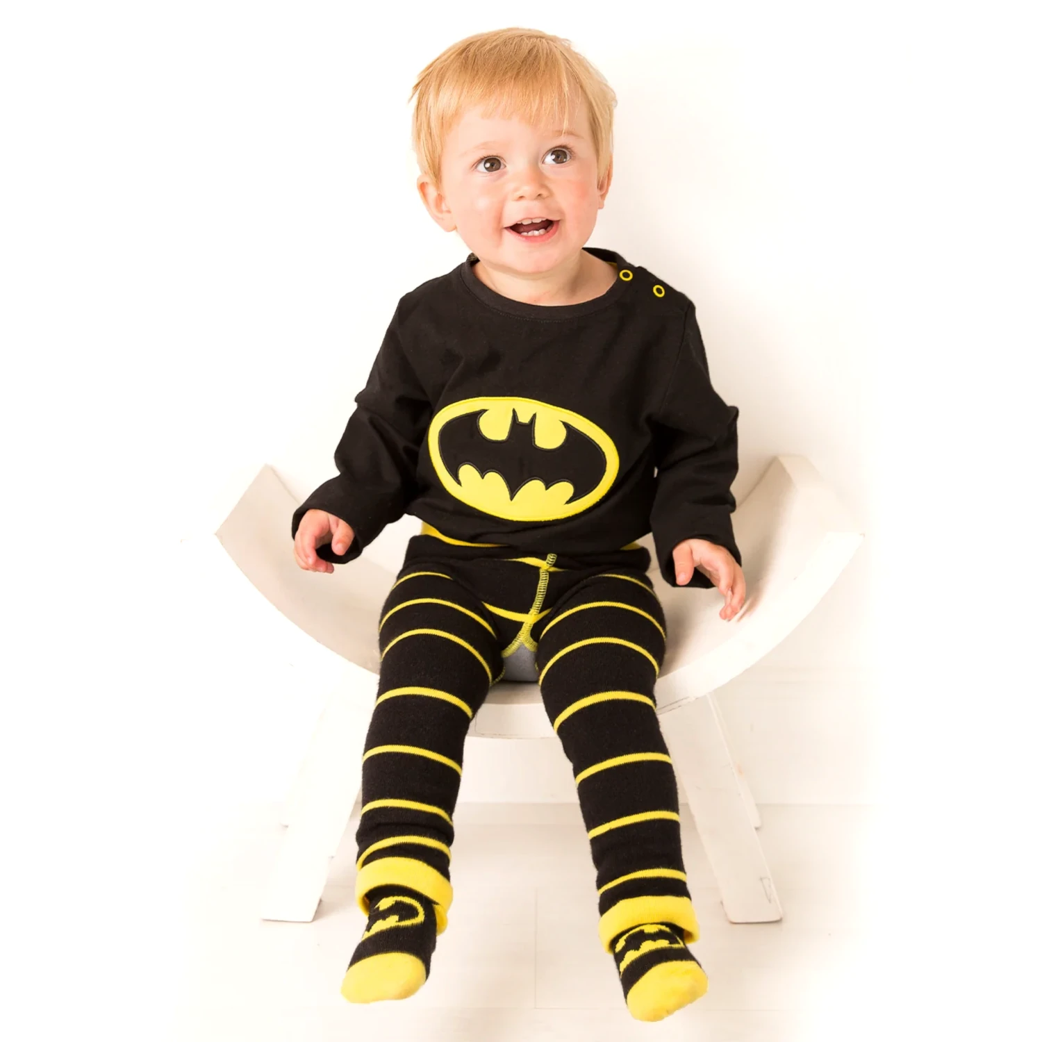 blade and rose batman get ready top black yellow 2